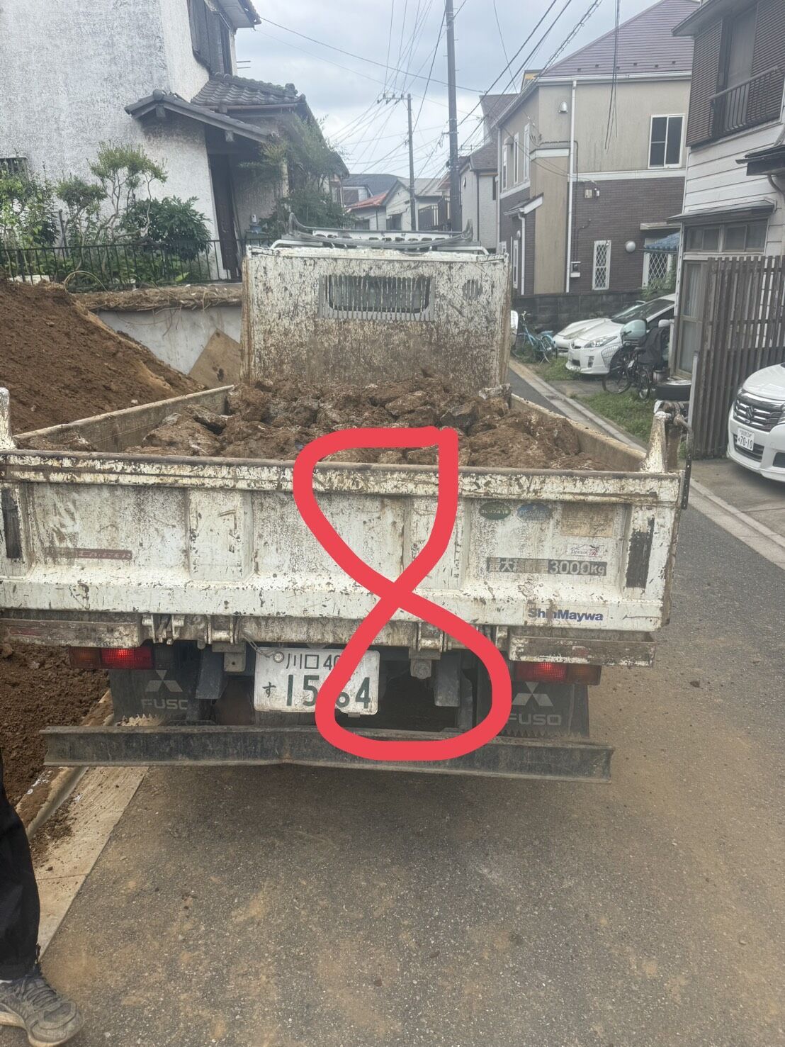 地中埋設物とは？土地からトラック11台分のガラが出てきた実例をもとに撤去費用・リスク・対策を解説｜合同会社ＤＨ